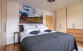 Neu! 9,8 Außergewöhnlich! Boxspringbetten Kaffeevollautomat inkl Bettwäsche und Handtücher #MeeneFewo de